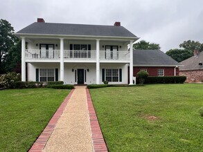 Building Photo - 5906 Winchester Dr
