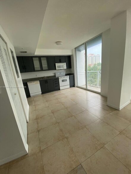Foto del edificio - 275 NE 18th St