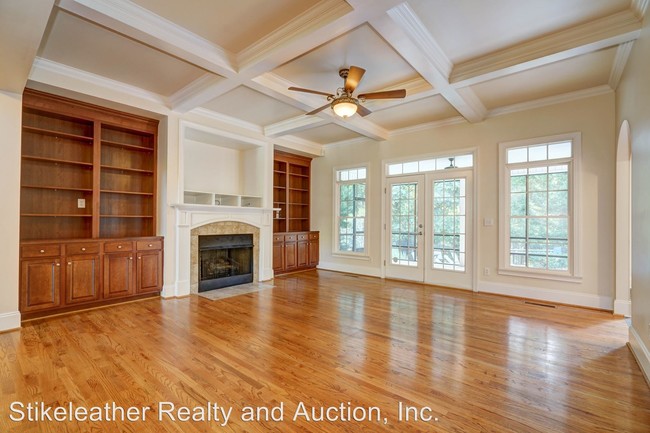 Building Photo - 4 br, 3.5 bath House - 268 Indian Trail