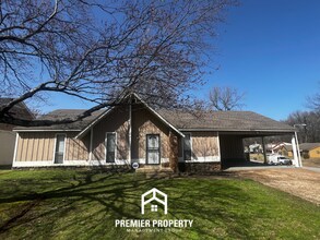 Building Photo - 6396 Thistlebrook Dr