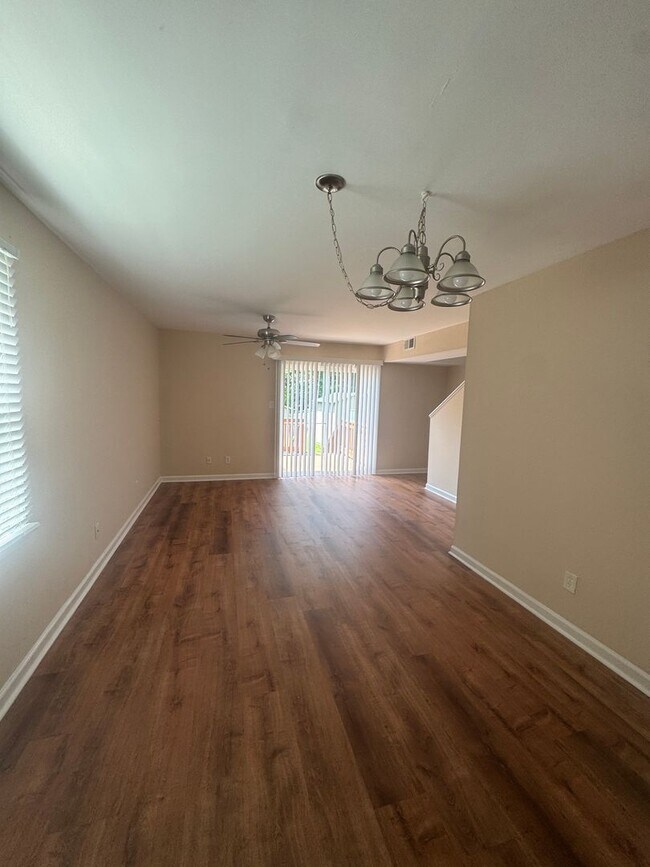 Foto del edificio - Mine Creek Duplex
