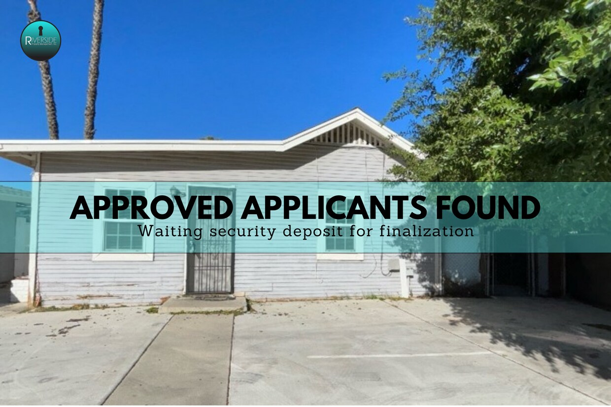 Primary Photo - Charming Riverside Duplex!