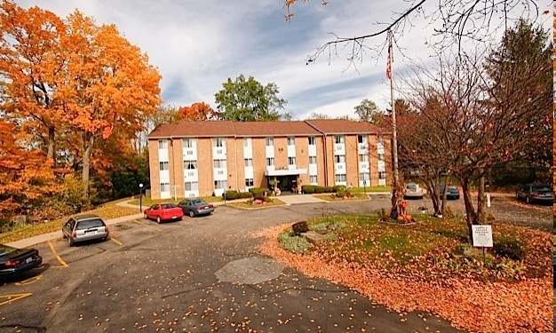 Building Photo - Windsor Heights