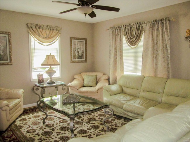 Building Photo - 56 Waverly Ave