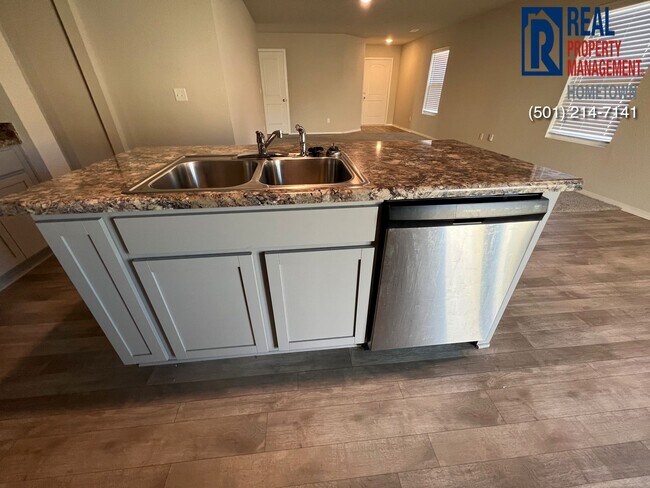 Building Photo - 2248 Bentwood Dr