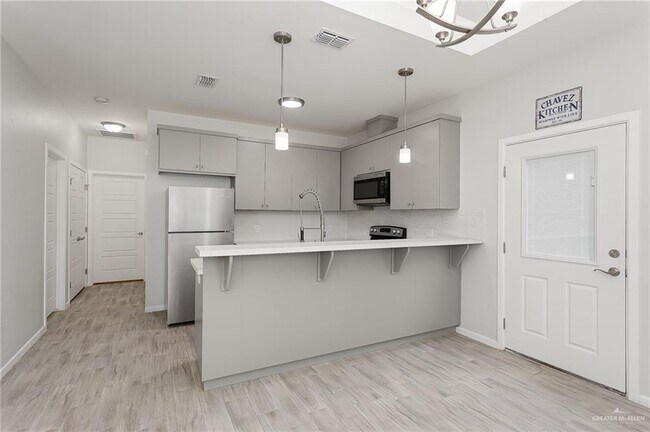 Foto del edificio - 4705 Mulberry Ave