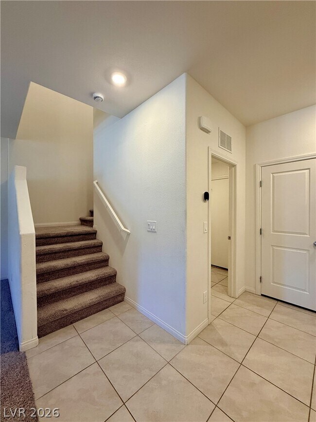 Foto del edificio - 3432 Covilha Ln