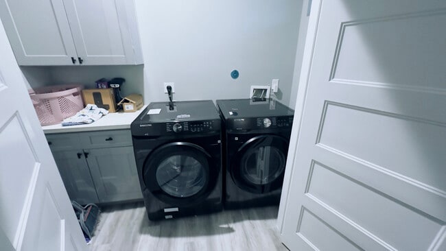 Building Photo - 9229 Madera Rd