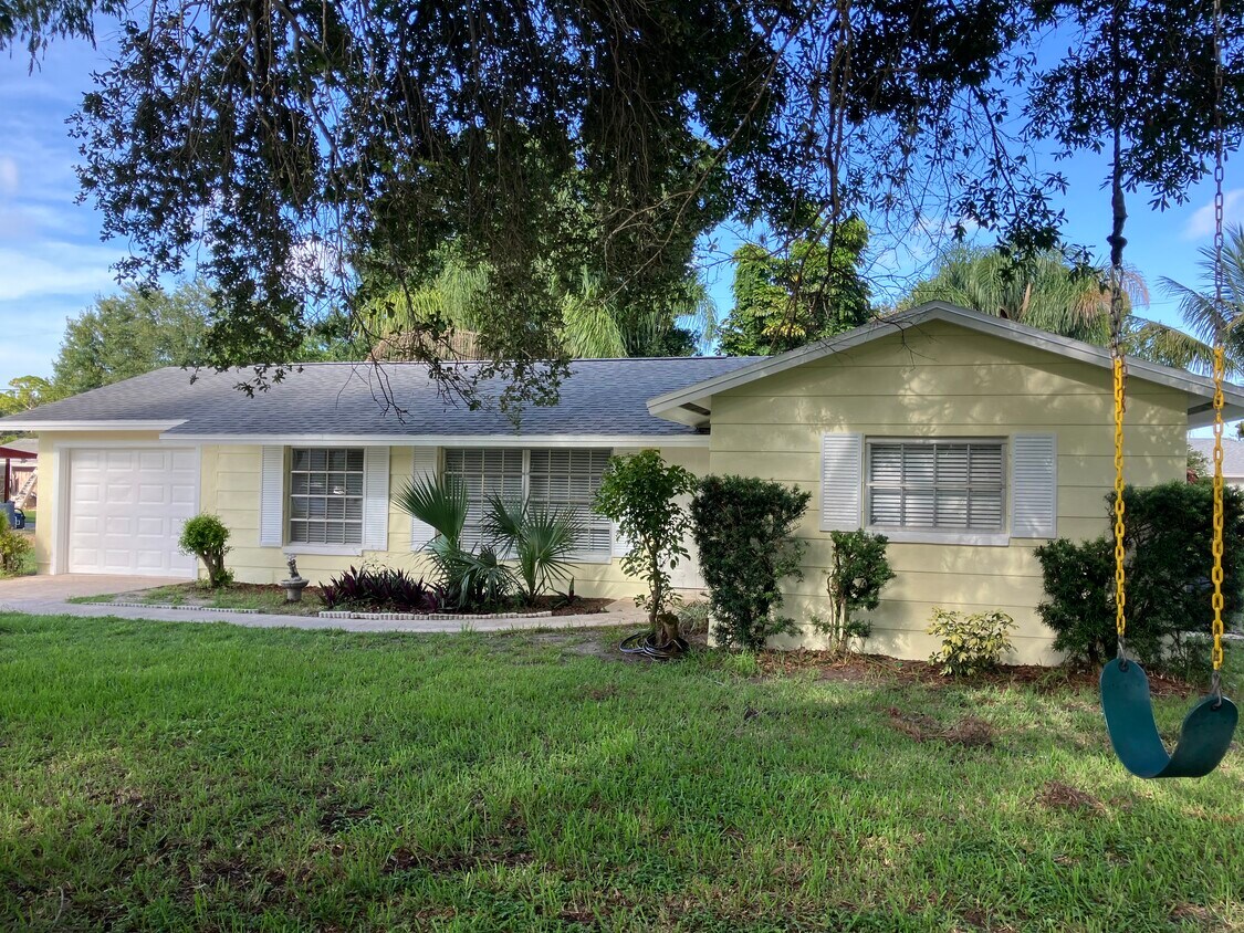 Foto principal - 1556 29th Ave