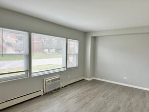 Building Photo - 8635 84th Ct