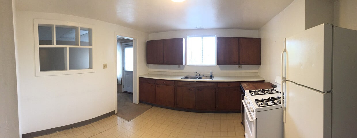 Primary Photo - 1 Bedroom House Millvale