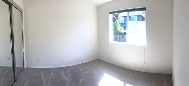 Building Photo - 22203 SW Bushong Terrace