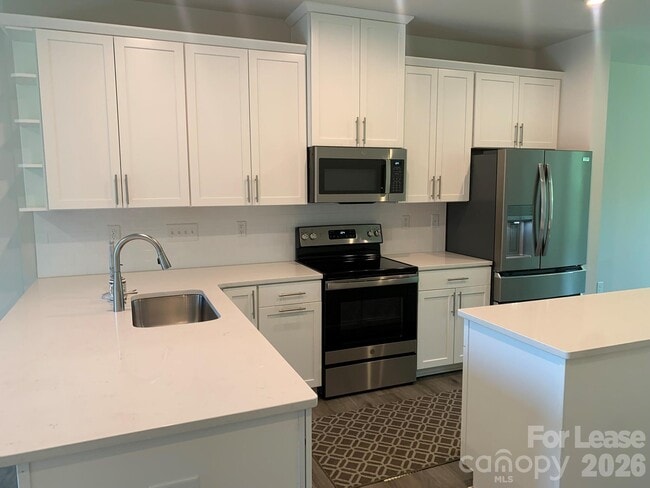 Foto del edificio - 948 Broad River Ln