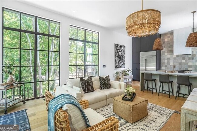 Foto del edificio - 1008 Albion Ave NE
