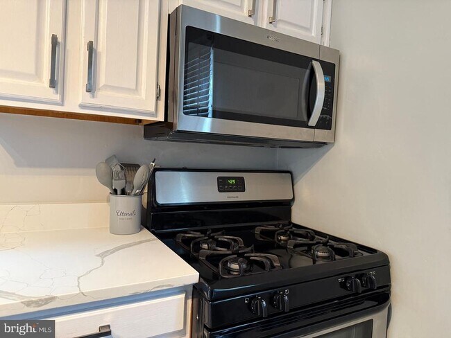 Foto del edificio - 2208 Vermont Ave