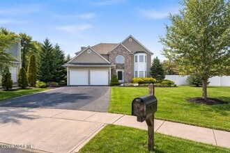 Building Photo - 69 Fortune Ct