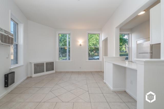 Foto principal - 1 bedroom in POUGHKEEPSIE NY 12601