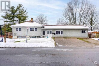 Building Photo - 94-94 Chesterfield Ave