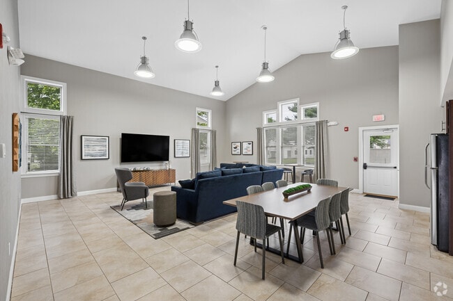 Lobby - Hidden Brook Apartment Homes