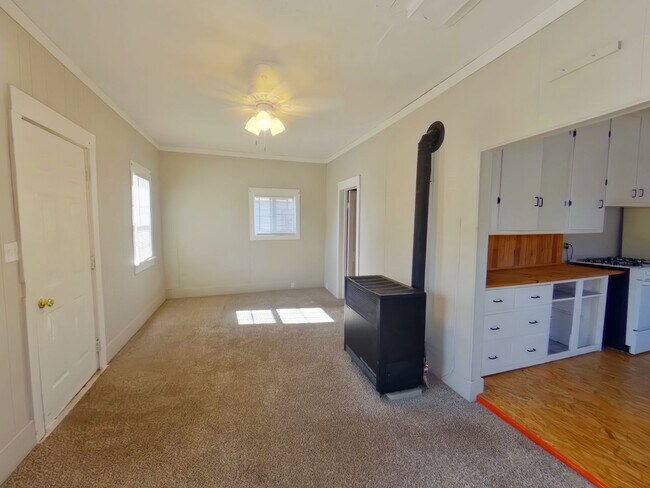 Foto del edificio - Charming 1Bed/1Bath House!