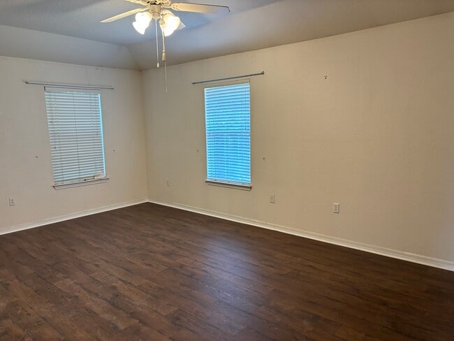 Building Photo - 224 Talquin Cove