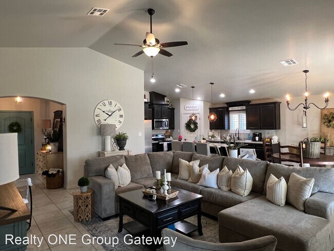 Foto del edificio - 3 br, 2 bath House - 1271 W 19th St