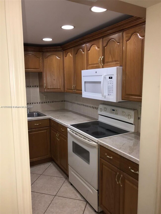Foto del edificio - 9301 SW 92nd Ave