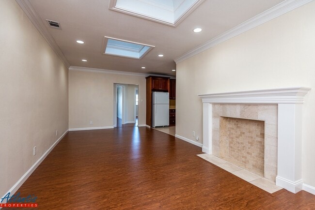 Building Photo - Beautiful Home | Remodeled | Near Facebook