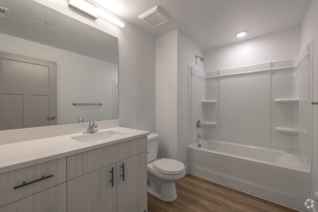 3BR, 2BA - 1.230SF - 1st Bathroom - Wall and 17th Affordable