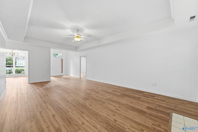Foto del edificio - 210 Pebble Brook Dr
