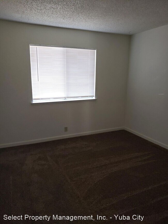 Foto del edificio - 1221 B St