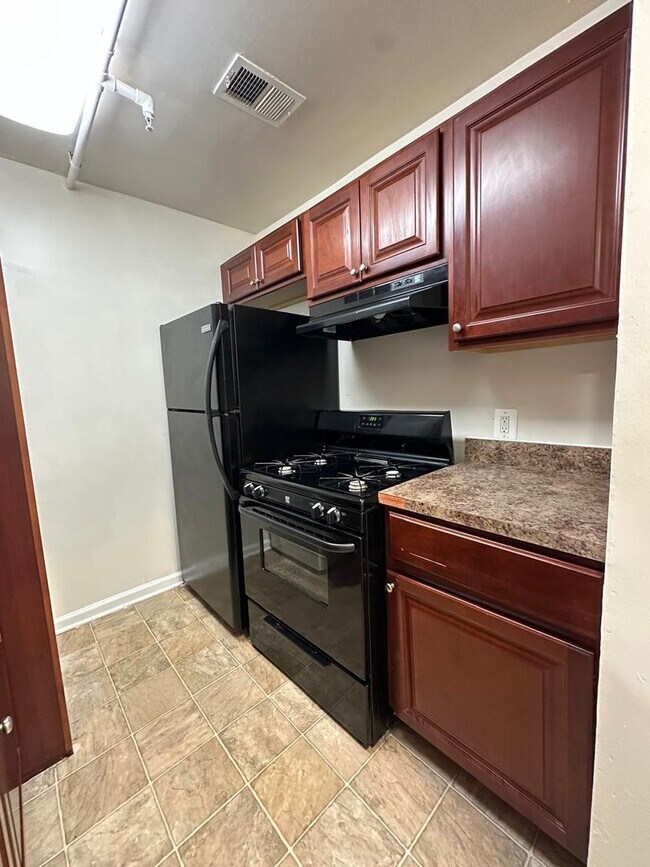 Foto del edificio - 1810 N Calvert St