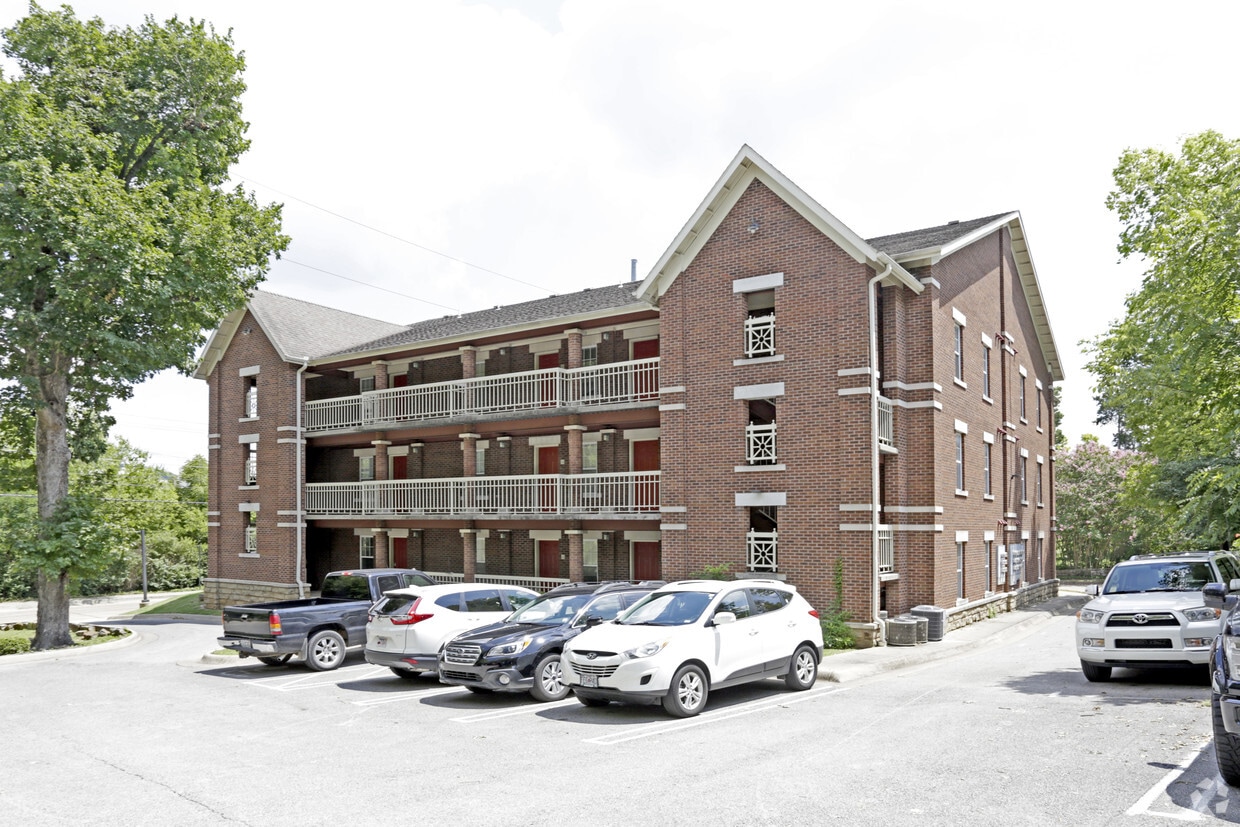 Foto del edificio - Lafayette Gregg Apartments