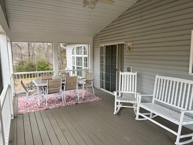 Foto del edificio - 84 Barnwell Acres Dr