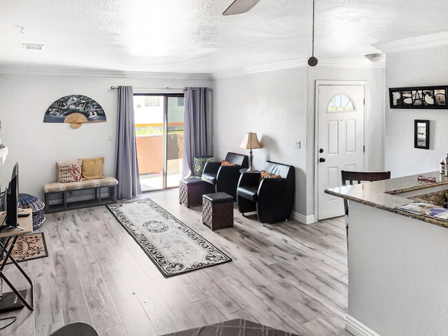 Foto del edificio - 4050 Pacific Harbors Dr