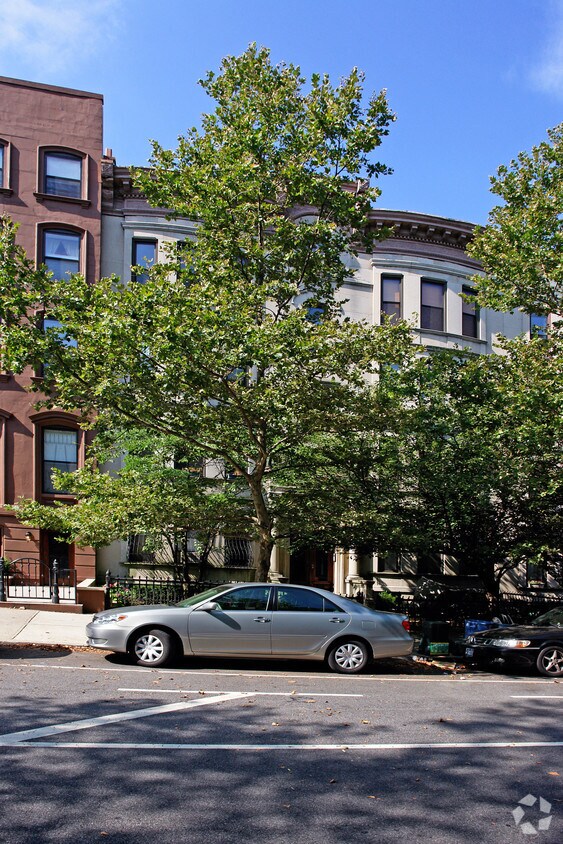 Primary Photo - 478 3rd St