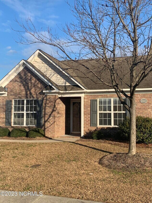 2321 Saddleback Dr, Winterville, NC 28590 Townhome Rentals in