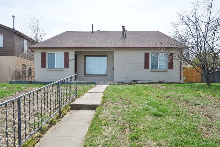 Primary Photo - 2280 W Custer Pl