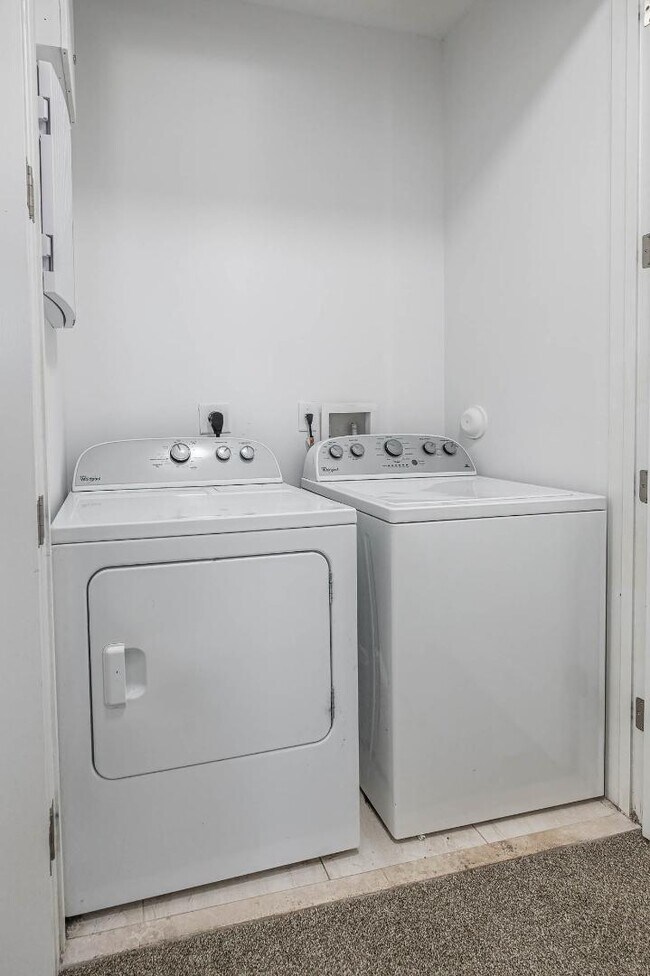 Foto del edificio - 7651 NW 88th Terrace