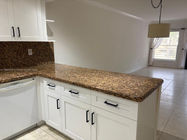 Foto del edificio - 8888 SW 131st Ct