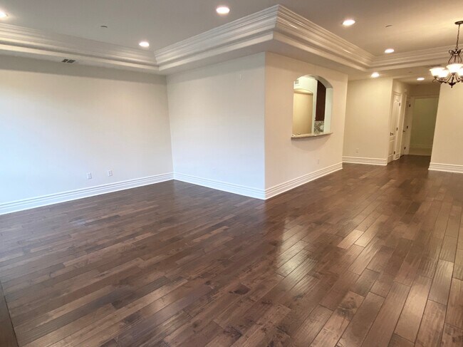 Building Photo - El Dorado Villas (Luxury Condominiums)