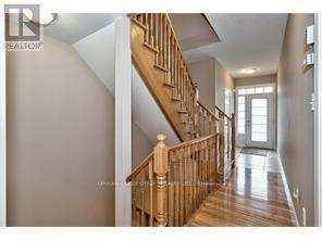 Photo du bâtiment - 2307 Whistling Springs Crescent