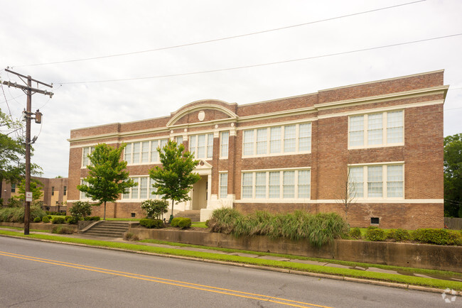 Foto del edificio - Scott School Apartment Homes