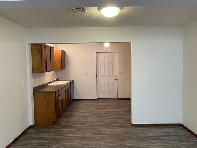 Building Photo - 3 bed 1 bath all new inside, fenced yard, Blanchard Schools!
