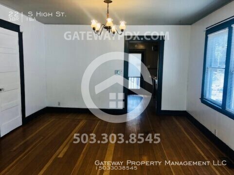 Building Photo - 221 S High St.