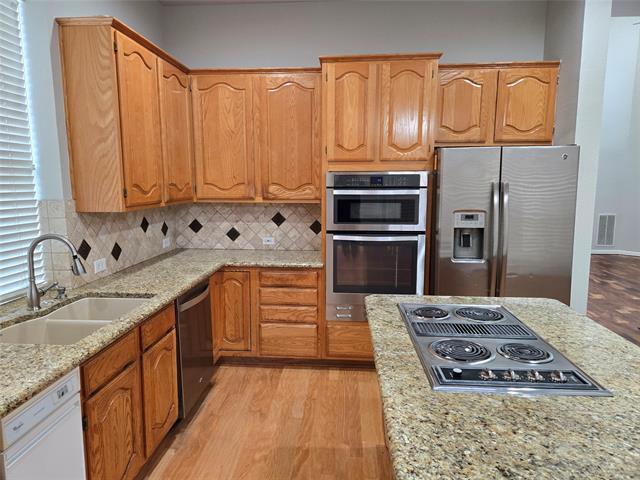 Foto del edificio - 7700 Heather Ridge Ct