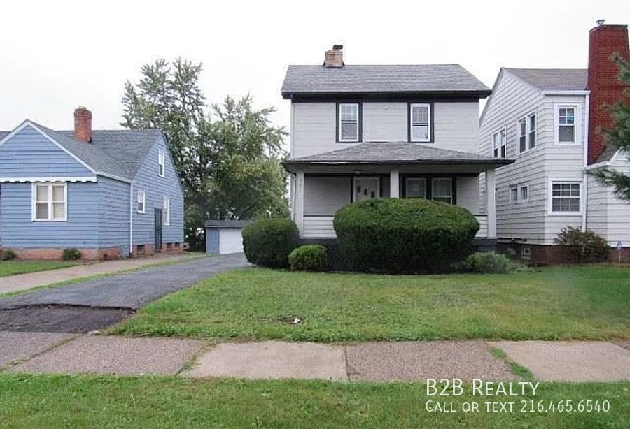 Primary Photo - Charming 3-Bedroom Single-Family Home Avai...