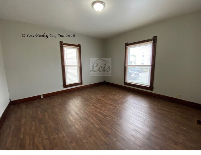 Foto del edificio - 222 N Main St