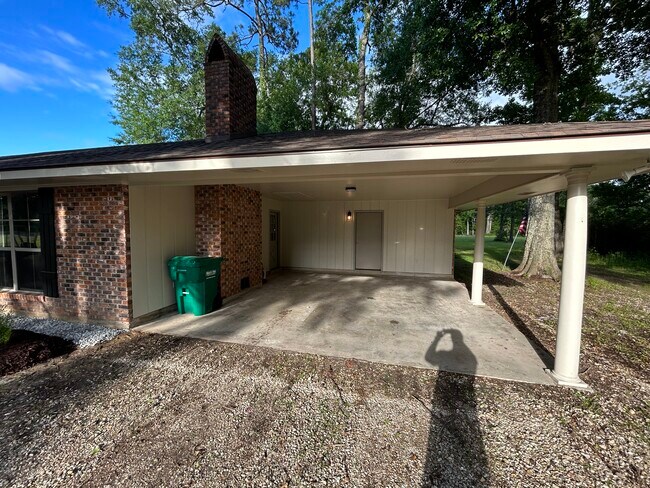 Building Photo - 39164 Everett Ln