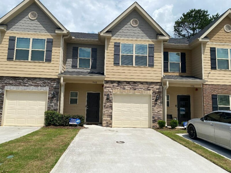 5348 Creekview Ln, Morrow, GA 30260 Townhome Rentals in Morrow GA